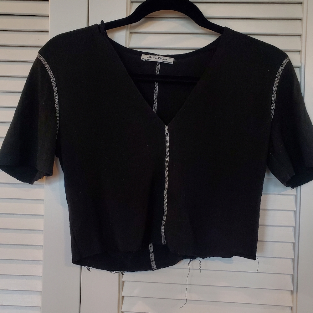 Cropped Zara t-shirt size small